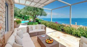 Luxury Villa, Private Pool, Sea View (Bianca) | Terraza o patio