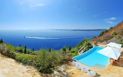 Corfu Luxury Villas