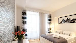 Studio | Premium bedding, iron/ironing board, rollaway beds, free WiFi - Old Town Apartments Slawkowska (Krakow)