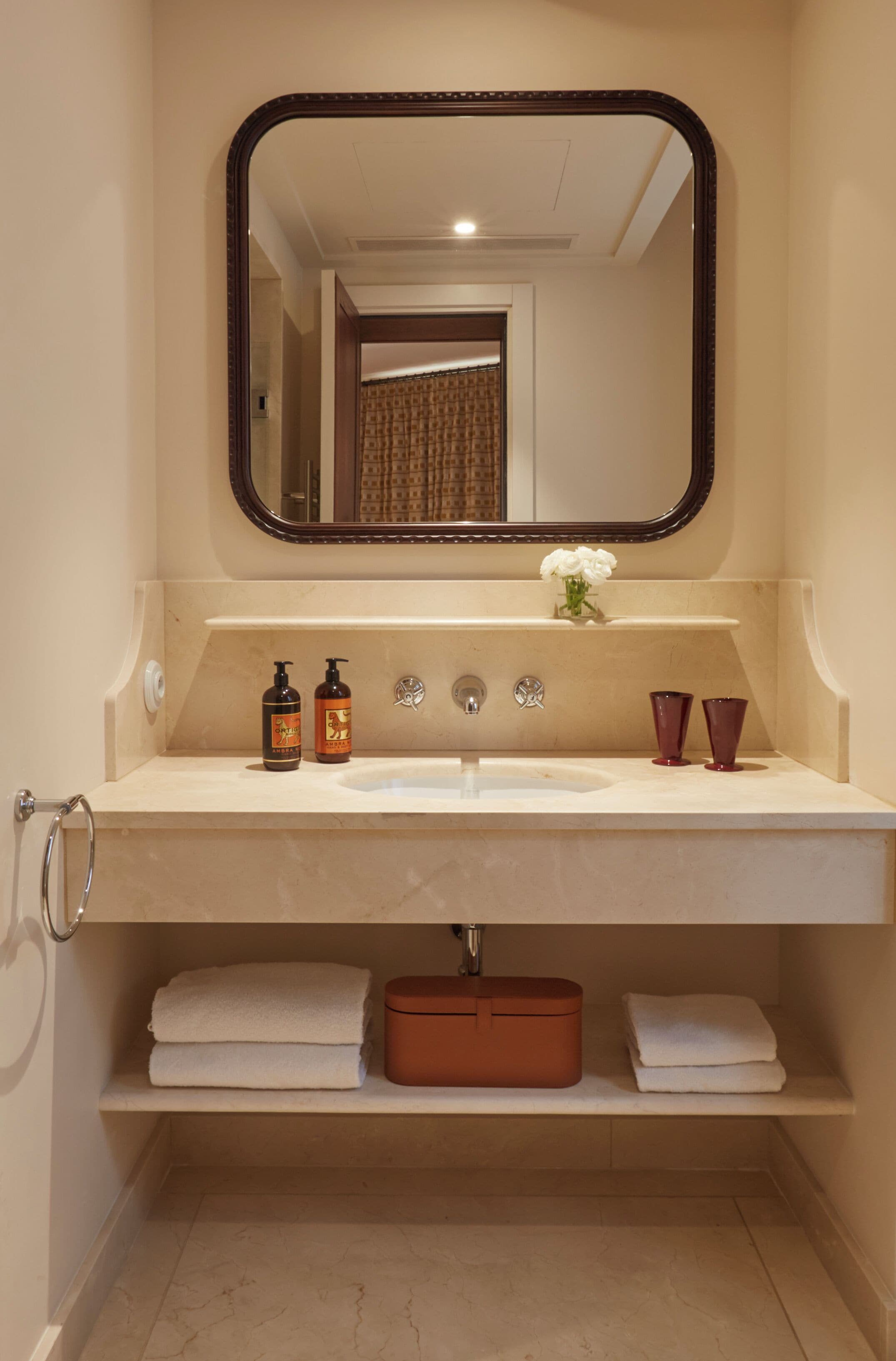 Foto - Hotel de Silhouette