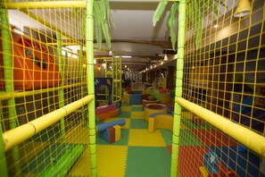 Chambre Ă thĂšme pour enfants
