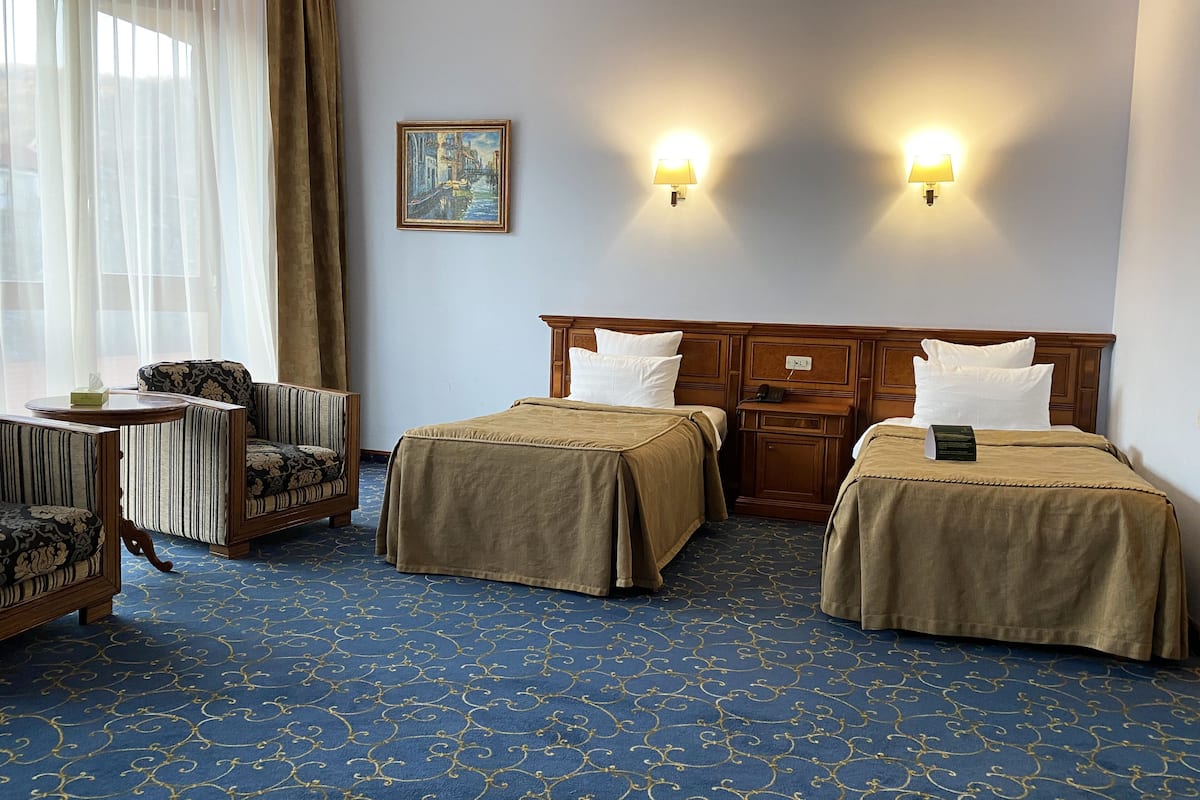 Junior Suite | 2 bedrooms, minibar, in-room safe, desk