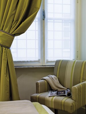 Premium bedding, down duvets, Select Comfort beds, minibar - Le Stanze di Orazio (Rome)