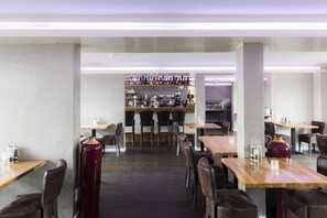 Bar (on property) - Hotel Wassenaar (Wassenaar)