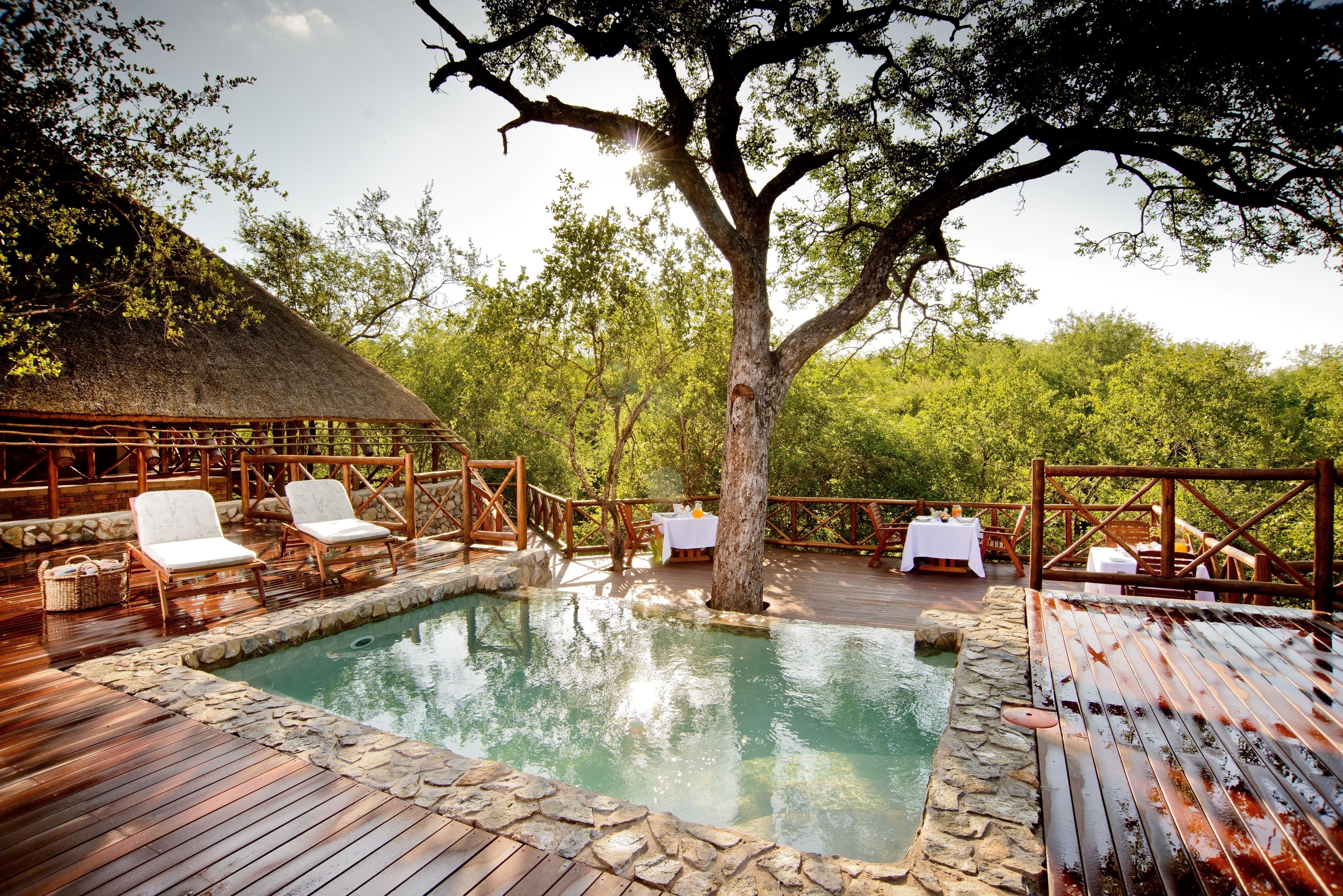 2 outdoor pools, sun loungers