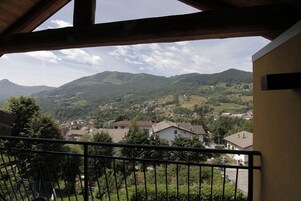 Caja de seguridad en la habitación y cortinas blackout 