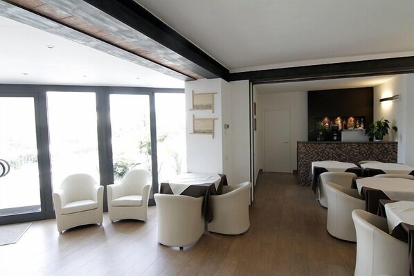 Dining - Hotel Corte Santa Libera (Centro Valle Intelvi)