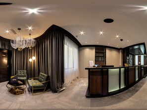 Reception - EfBet Hotel (Varna)