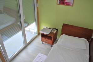 객실 내 금고, 책상, 다리미/다리미판, 무료 WiFi