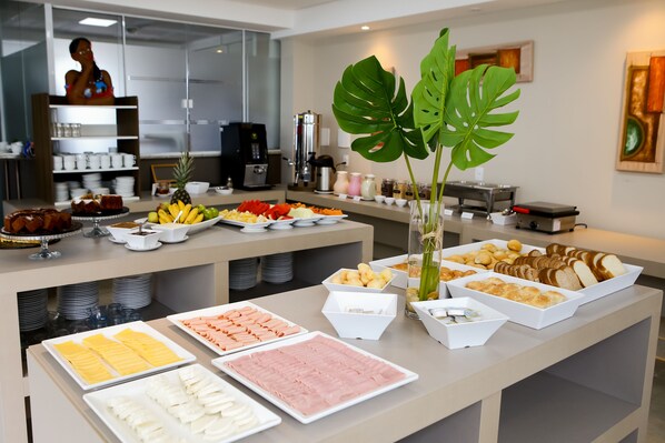 Café - Das Nações Hotel (Florianópolis)