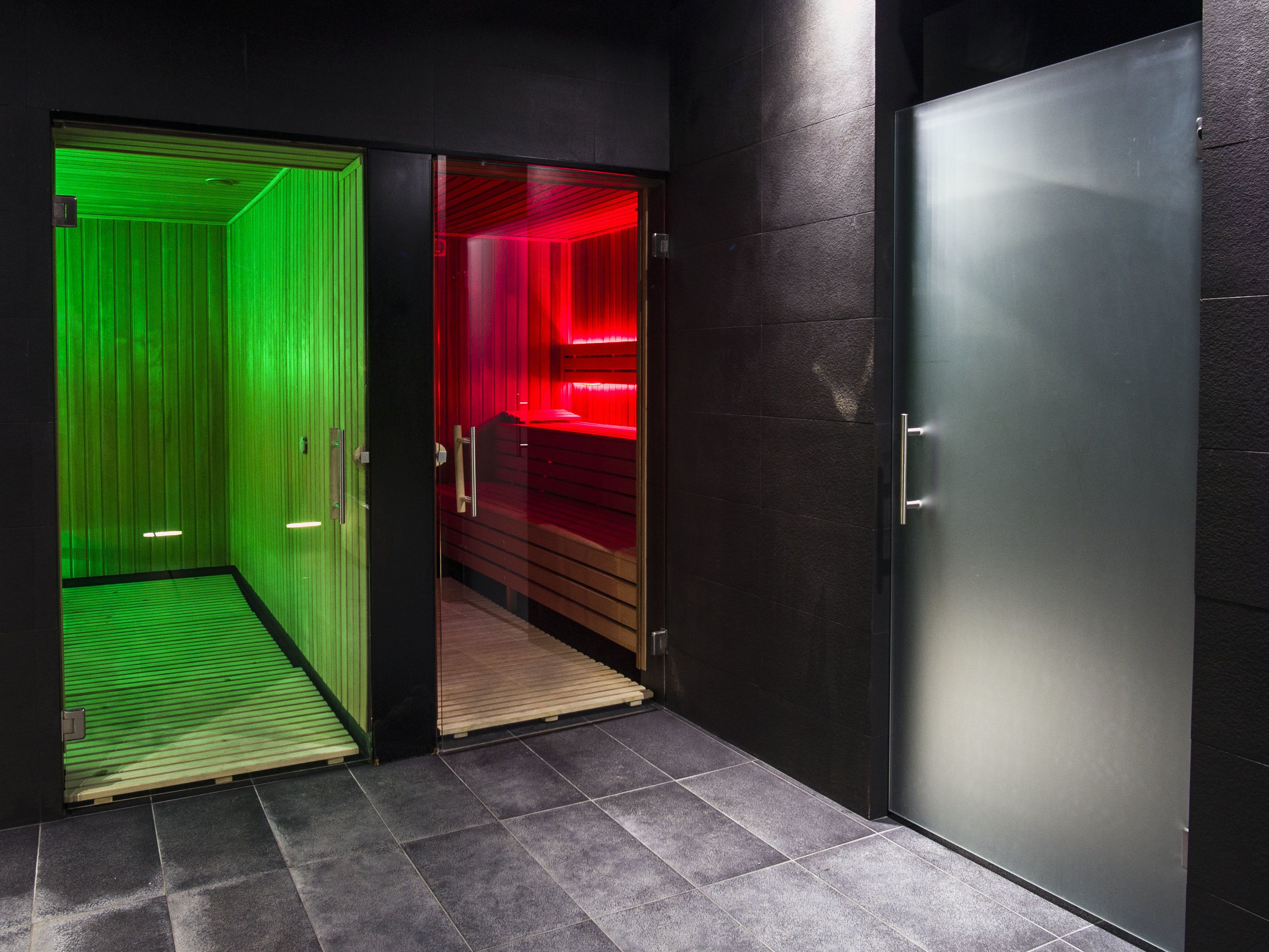 couples treatment room(s)