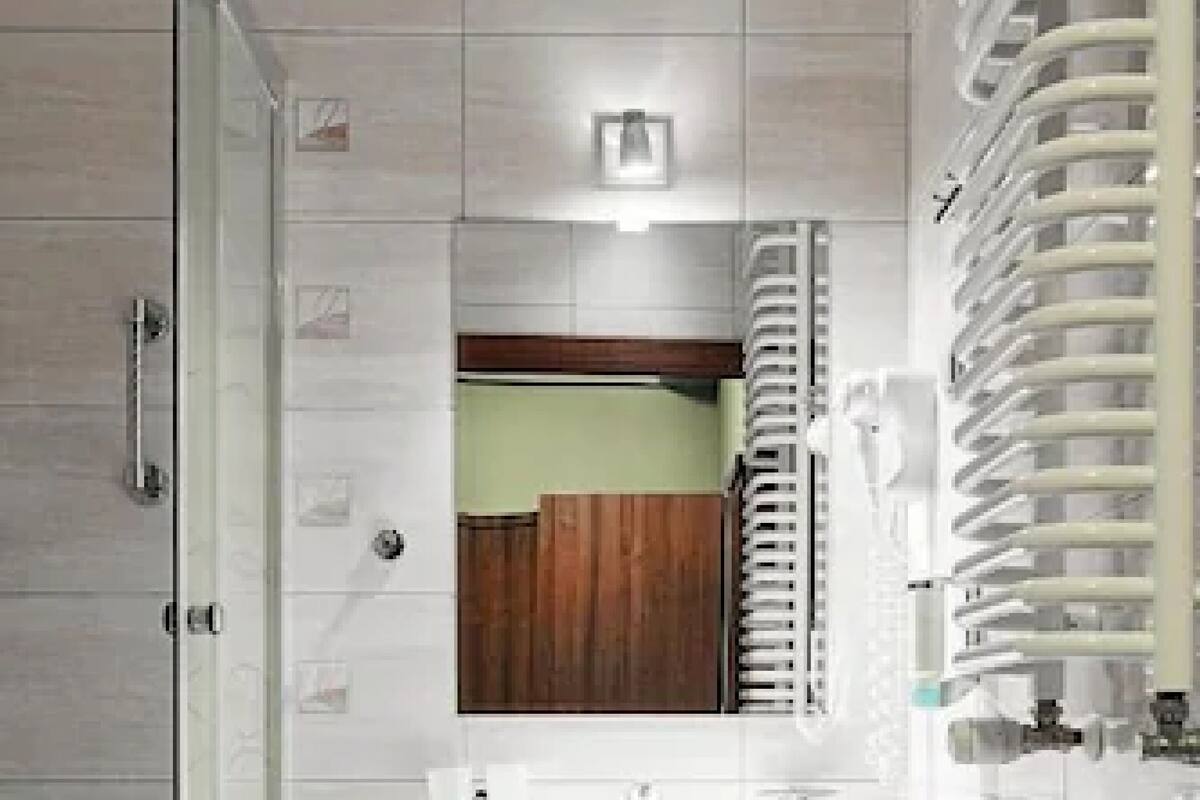 free toiletries, hair dryer, towels