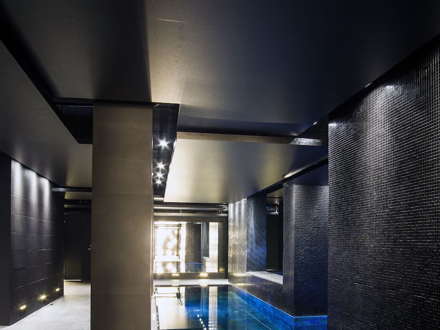 Hồ bơi trong nhà