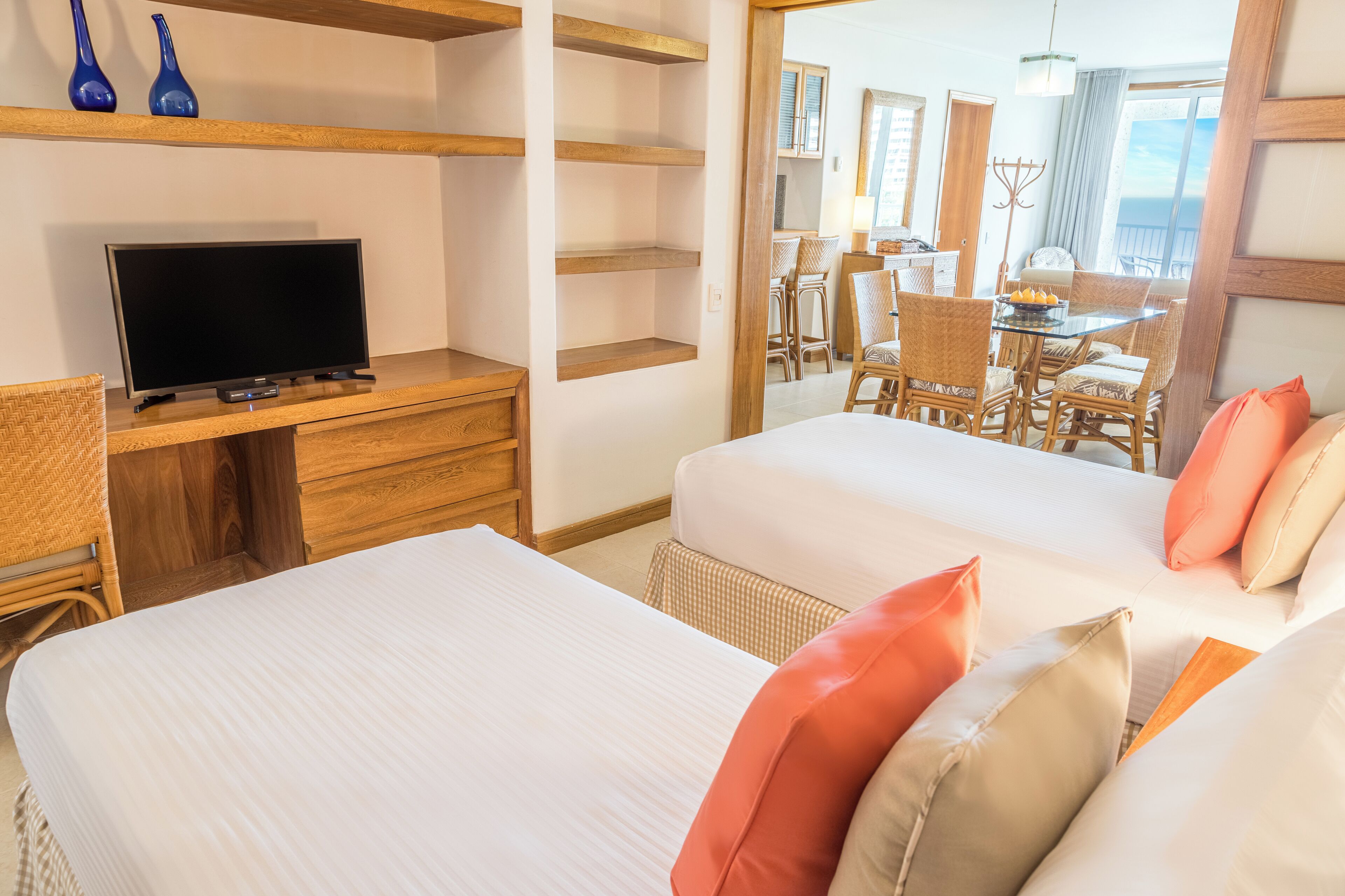 premium bedding, down duvets, in-room safe, desk