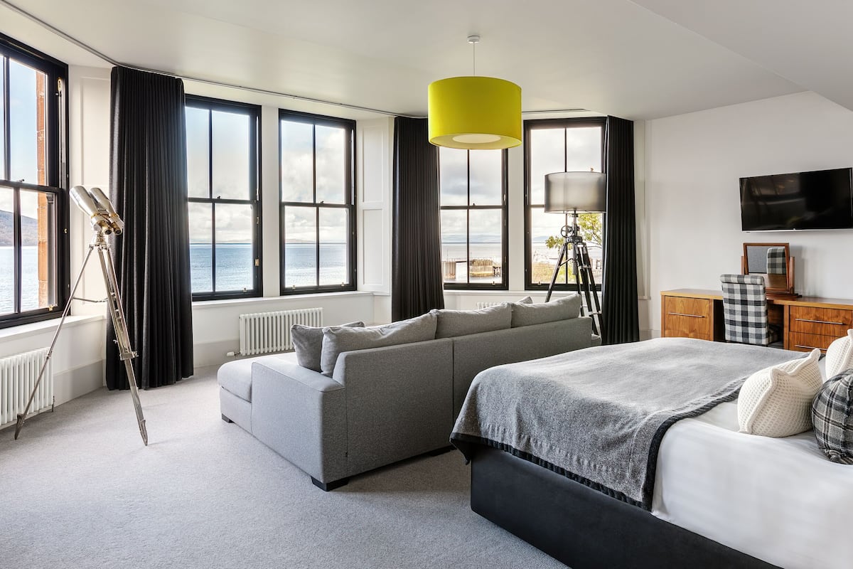 luxury studio suite, sea view | 1 bedroom, egyptian cotton sheets, premium bedding, in-room safe