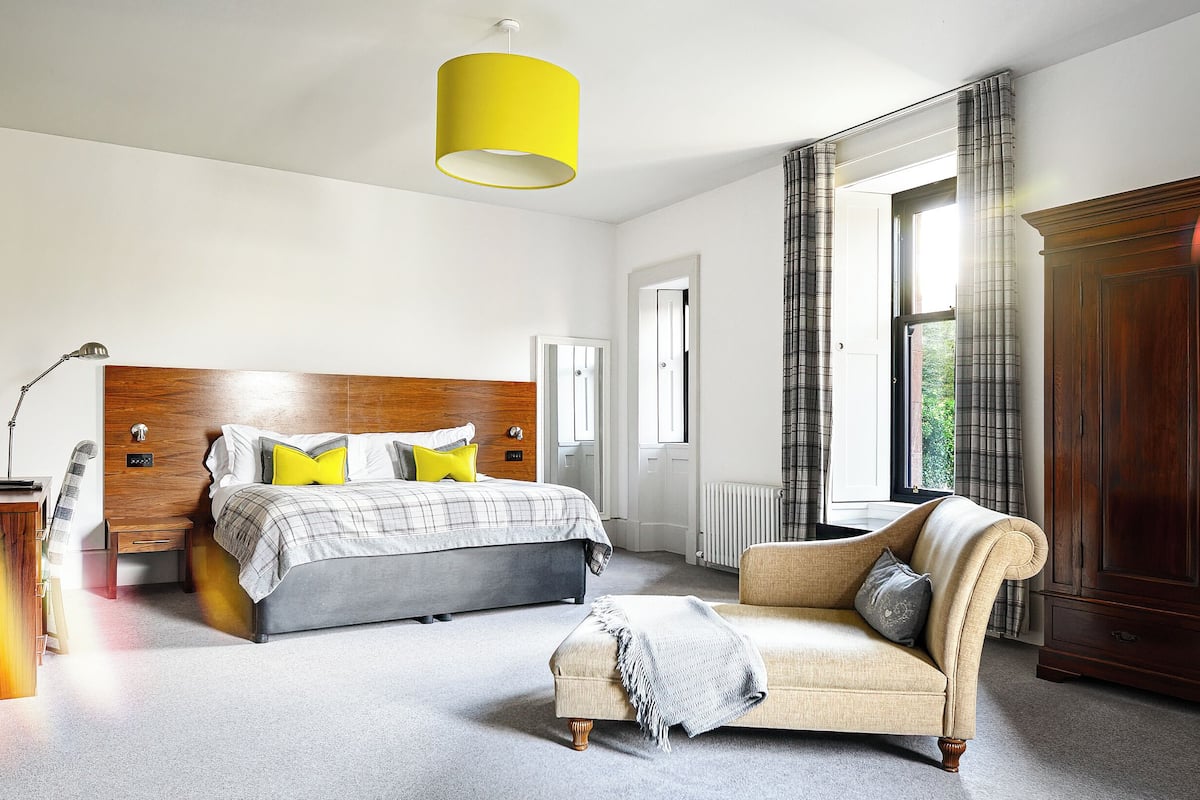 executive double or twin room | 1 bedroom, egyptian cotton sheets, premium bedding, in-room safe