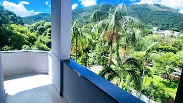 Camera Premium | Biancheria in cotone egiziano, minibar, cassaforte in camera