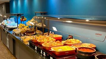 Desayuno buffet incluido todos los días