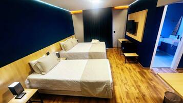 Sábanas de algodón egipcio y minibar