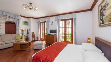 Family Suite, 2 Bedrooms, City View | Egyptian cotton sheets, premium bedding, down comforters