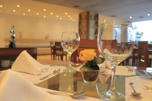 Frühstück, Mittagessen und Abendessen