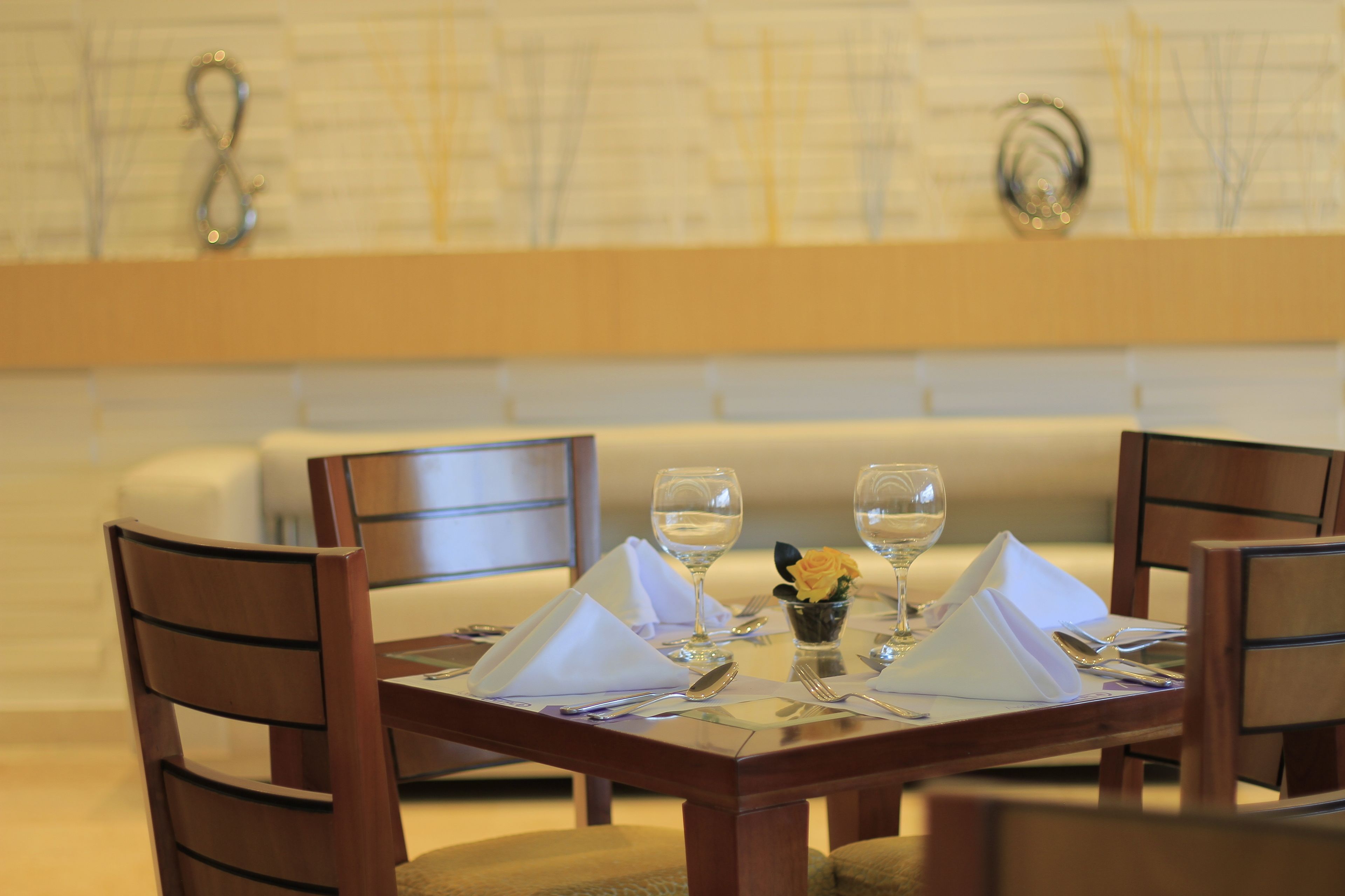 breakfast, lunch and dinner served