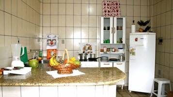 Bungalow Familial, 3 chambres, vue mer, en front de plage | Cuisine partagée