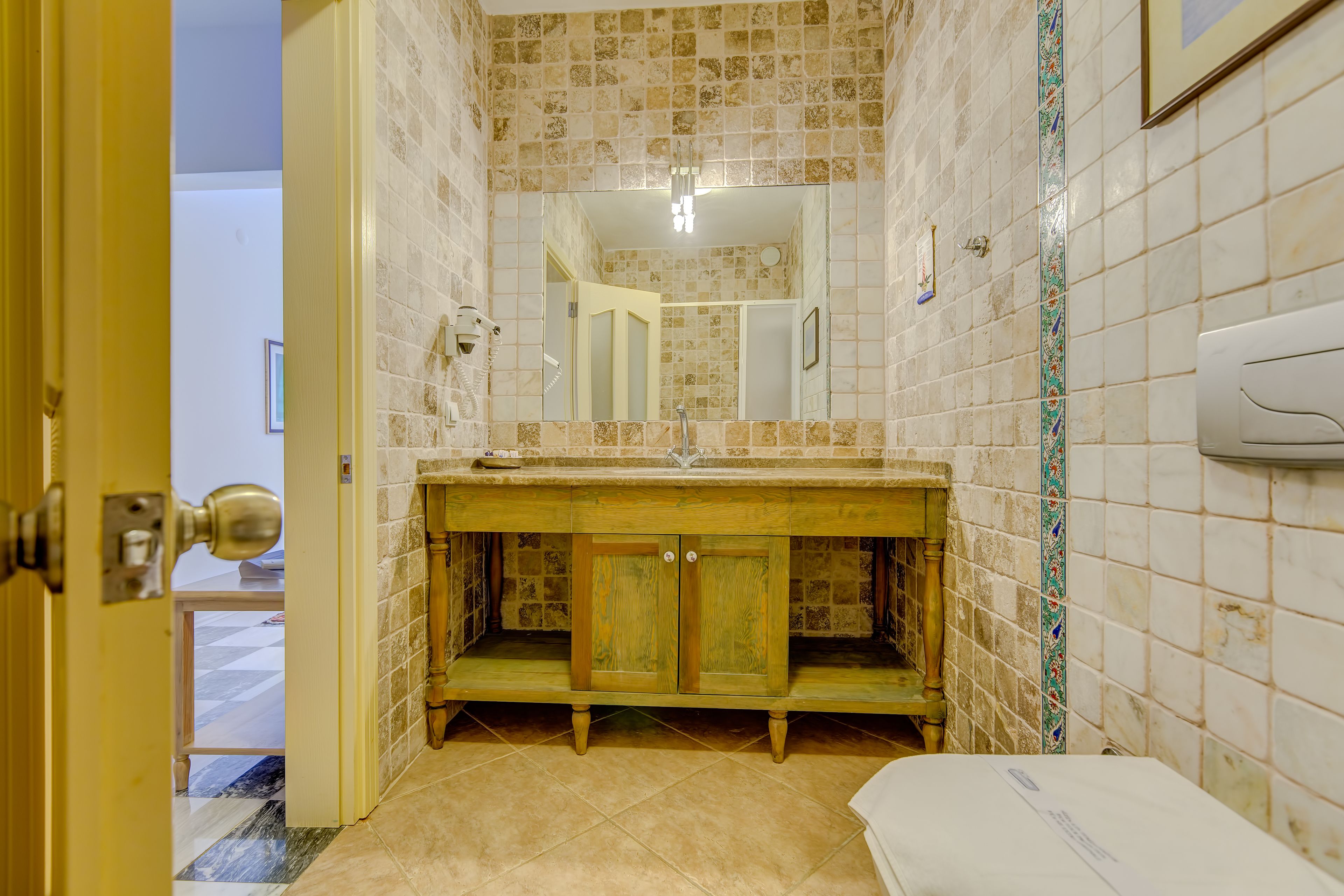 twin room, balcony | bathroom | shower, free toiletries, hair dryer, bathrobes