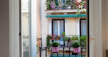 THC Latina Hostel