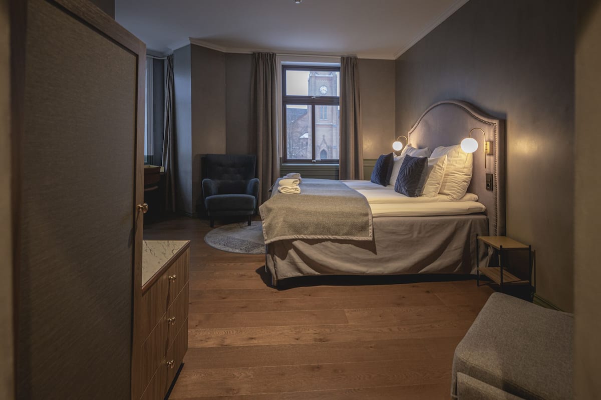 double room | premium bedding, pillow-top beds, free wifi