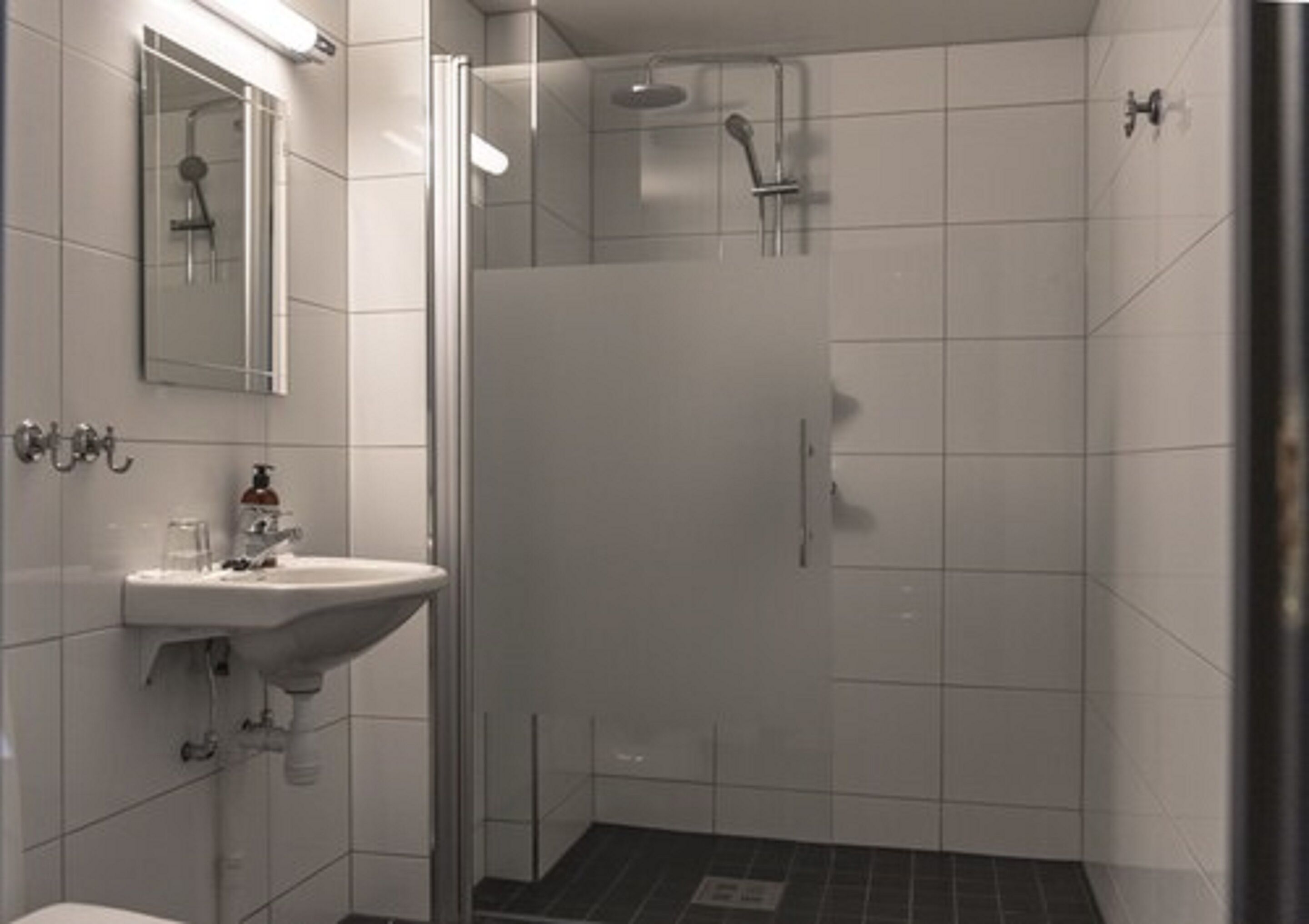 double room | bathroom | free toiletries, towels