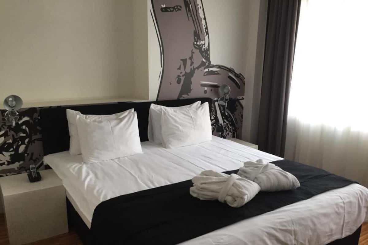 Double Room - Disability Access | Egyptian cotton sheets, premium bedding, memory foam beds, minibar