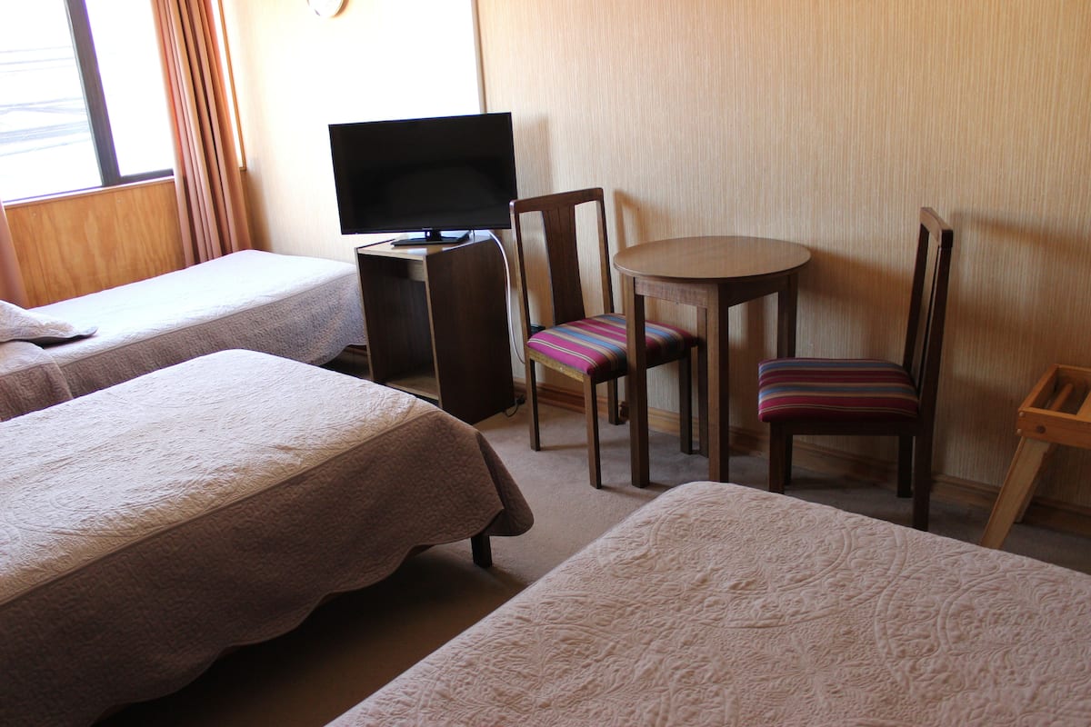 Standard Triple Room | In-room safe, desk, free WiFi