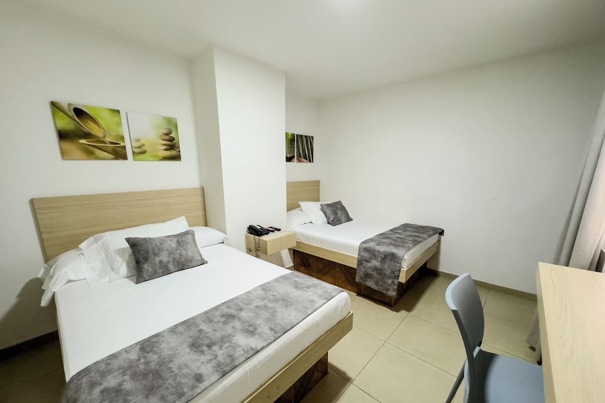 Twin kamer | Een kluis op de kamer, gratis wifi, beddengoed