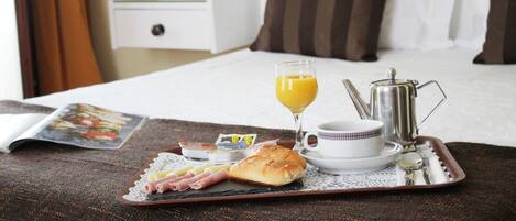 Daily buffet breakfast (EUR 5 per person)