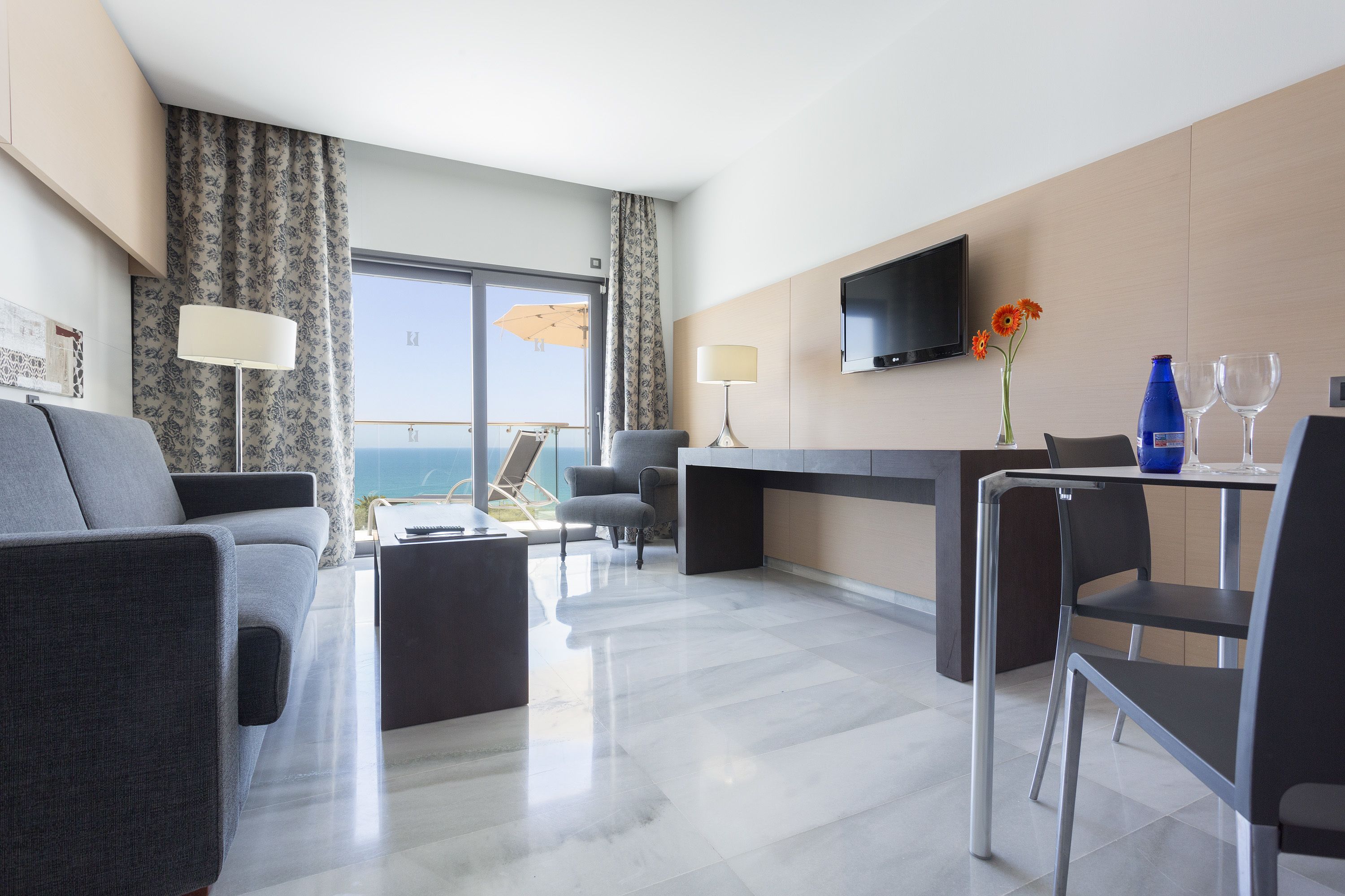 1 bedroom, minibar, in-room safe, individually furnished