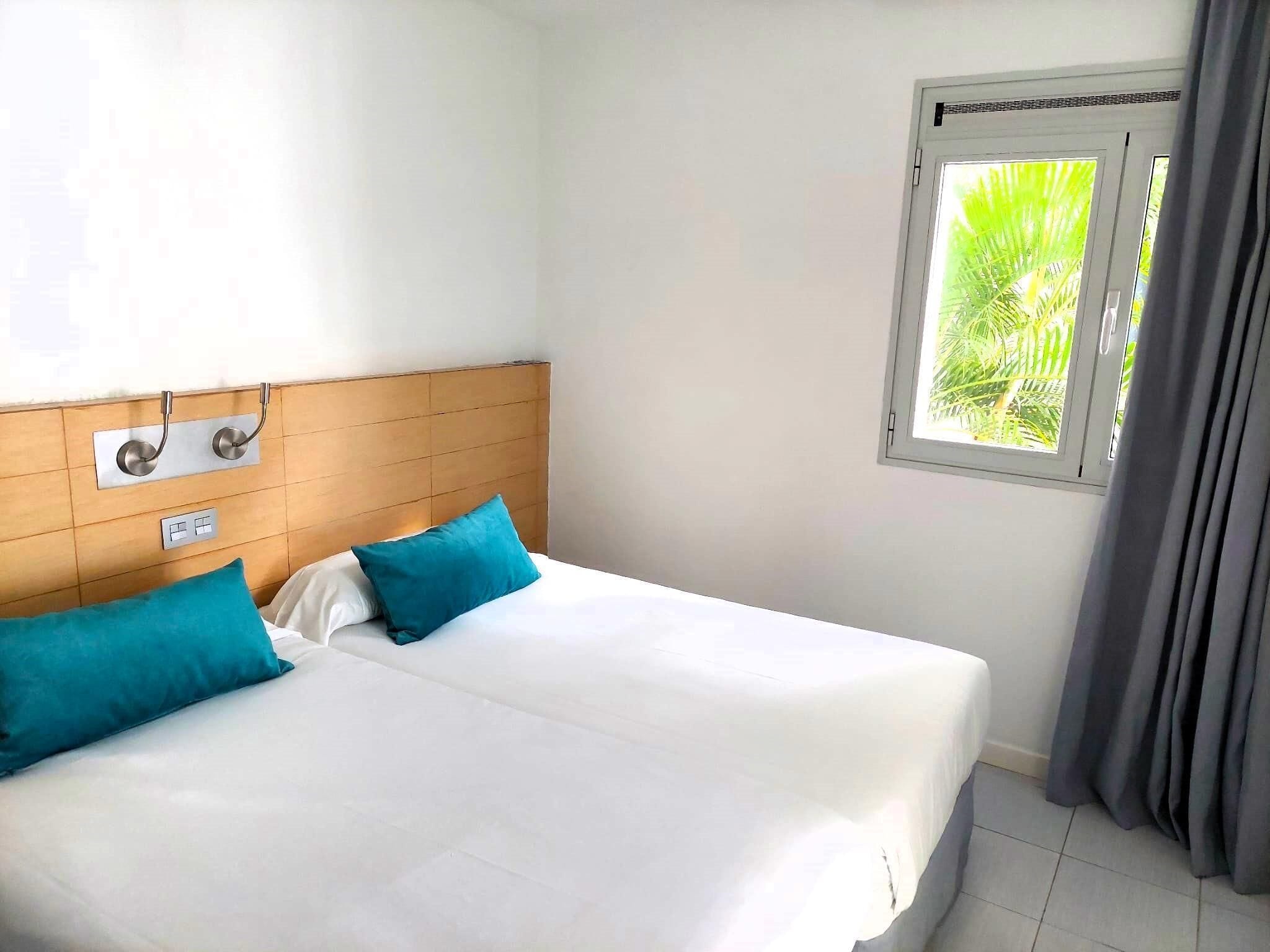 In-room safe, free WiFi, bed sheets