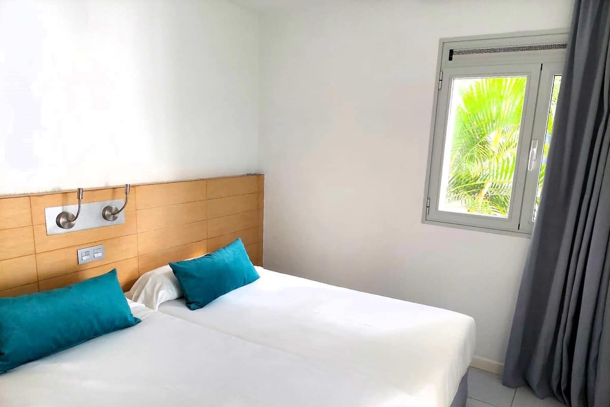 2 bedrooms, in-room safe, free WiFi, bed sheets