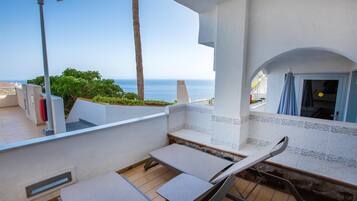 Coffres-forts dans les chambres, Wi-Fi gratuit, draps fournis