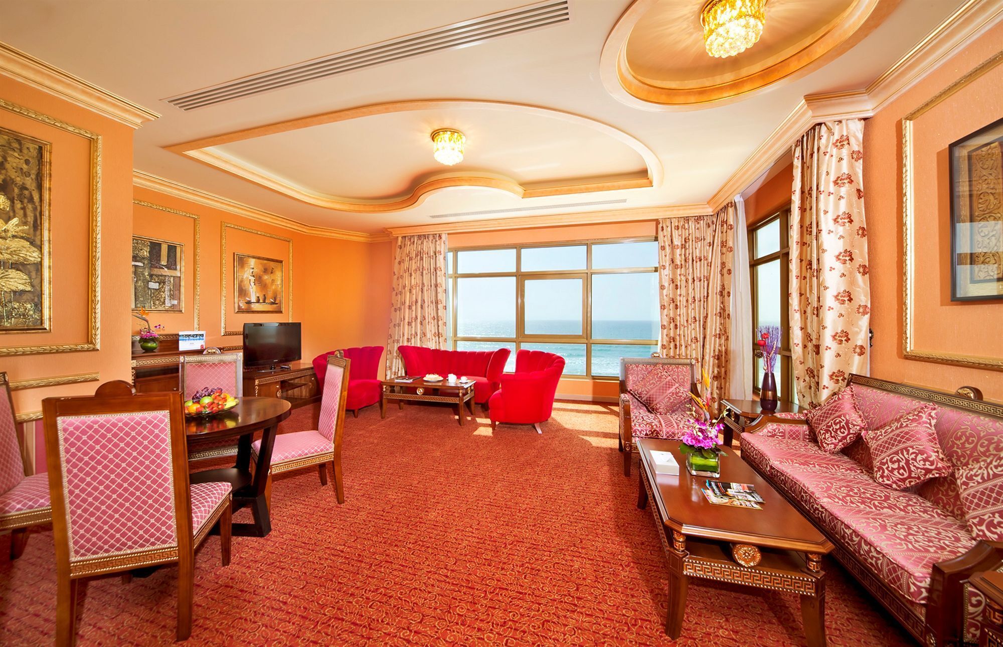 40-inch LCD TV with satellite channels, TV, fireplace