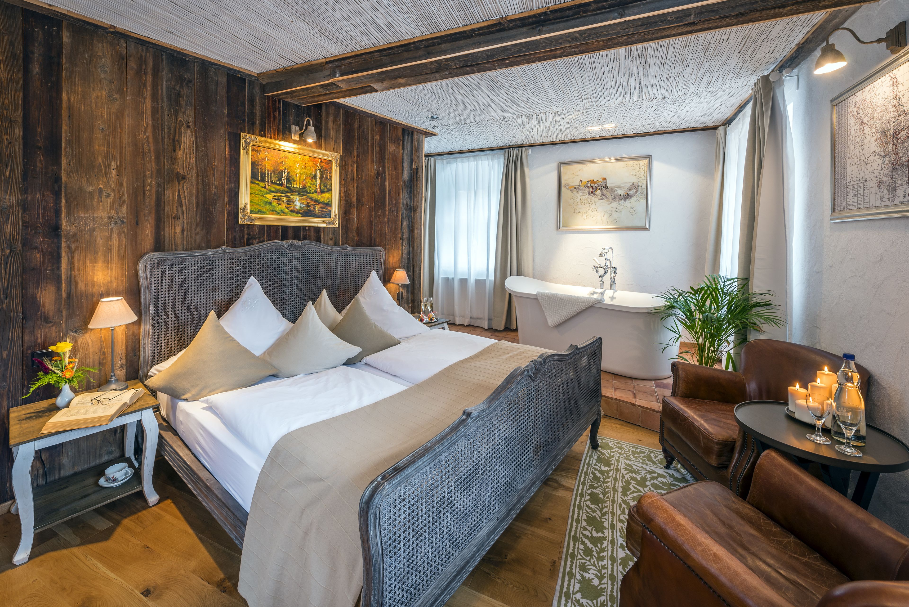 premium bedding, down duvets, free minibar items, in-room safe