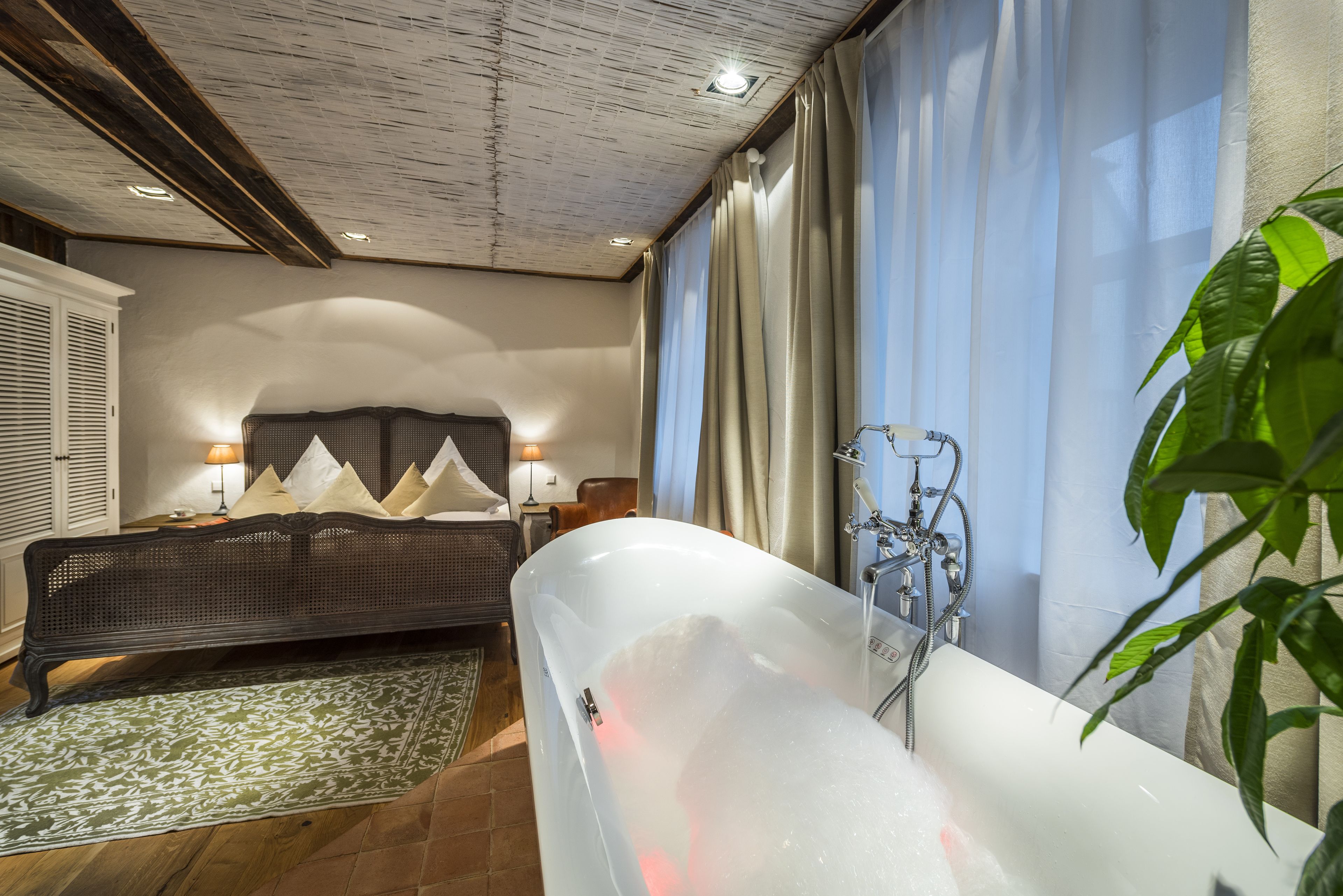 premium bedding, down duvets, free minibar items, in-room safe