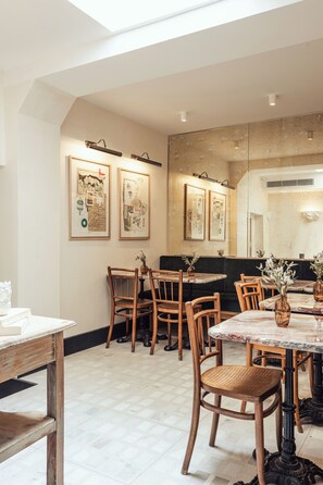 Reception - Maison Gaité (Paris)