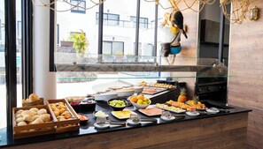 Breakfast and dinner served  - Hotel Puerto Carmen (Tias)