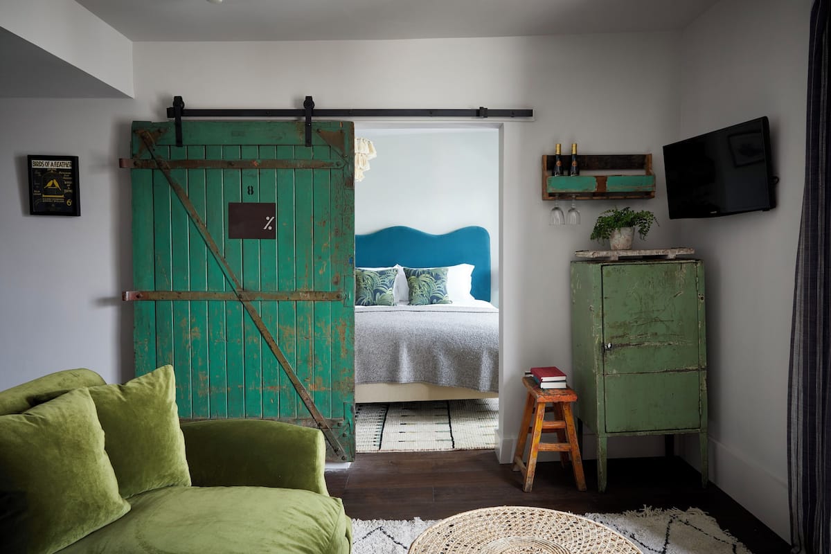 Signature Suite | Egyptian cotton sheets, premium bedding, down comforters, minibar
