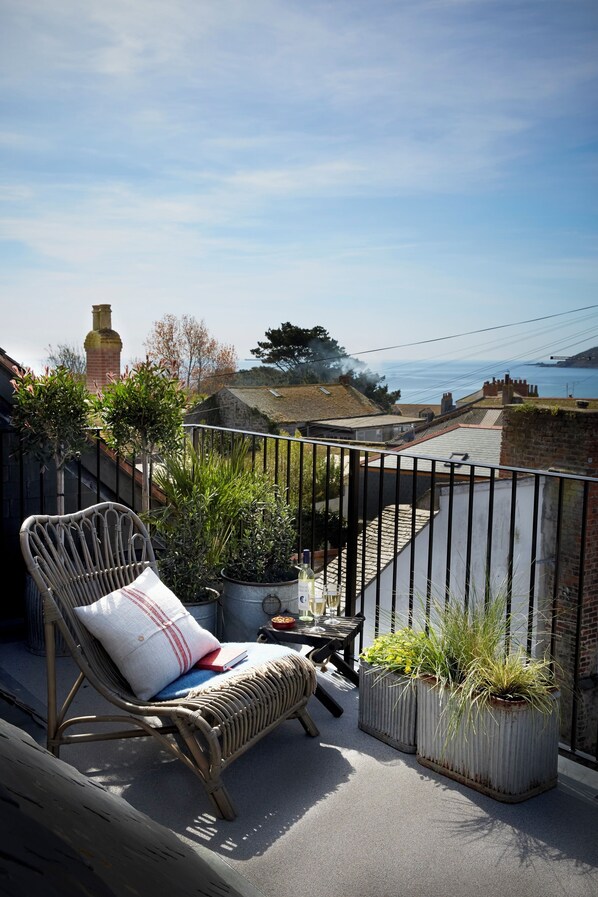 Luxury Apartment, 1 Bedroom, Fireplace, Sea View | Terrace/patio