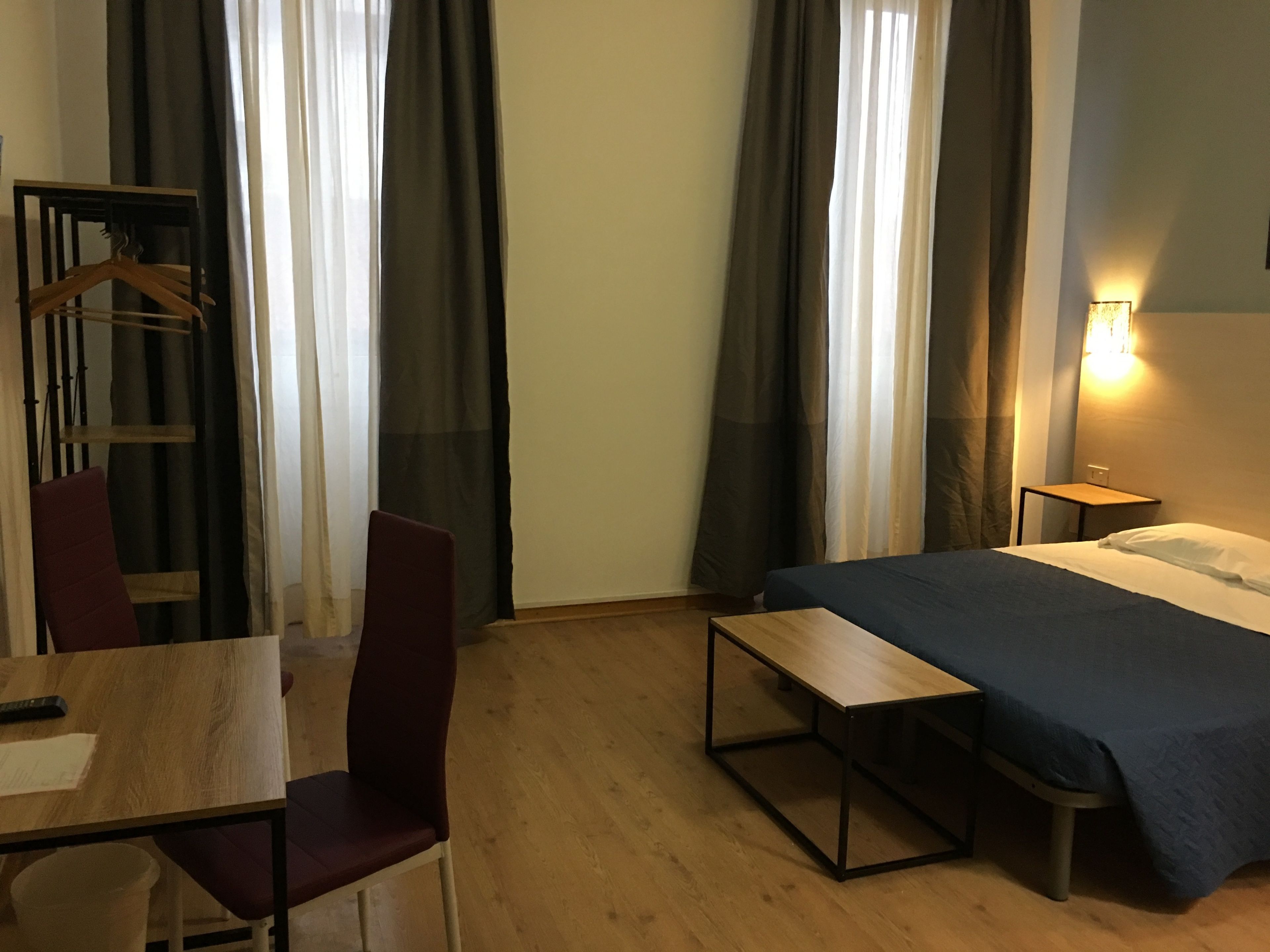 Phòng đôi Tiêu chuẩn | Bàn, màn/rèm cản sáng, nôi/giường cho trẻ sơ sinh (phụ phí) 