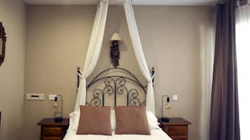 Double Room, 1 Double Bed | Een bureau, gratis wifi, beddengoed