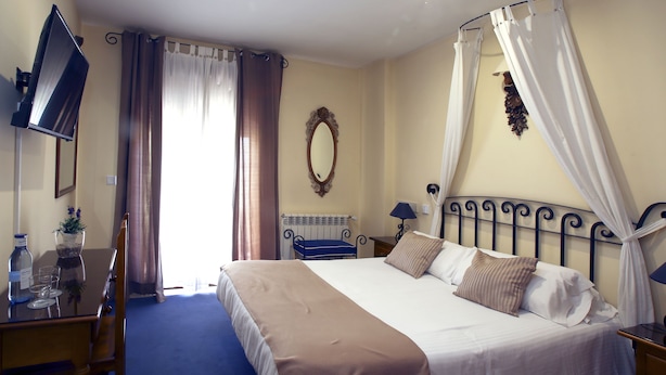 Double Room, 1 Double Bed