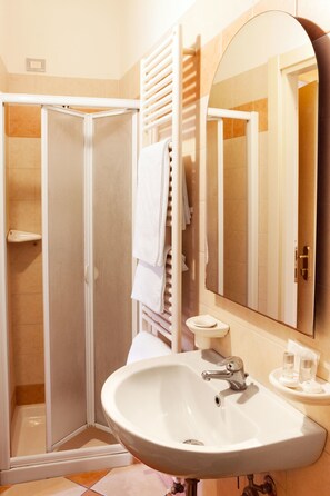 Bathroom - Antica Fonte (Brescia)